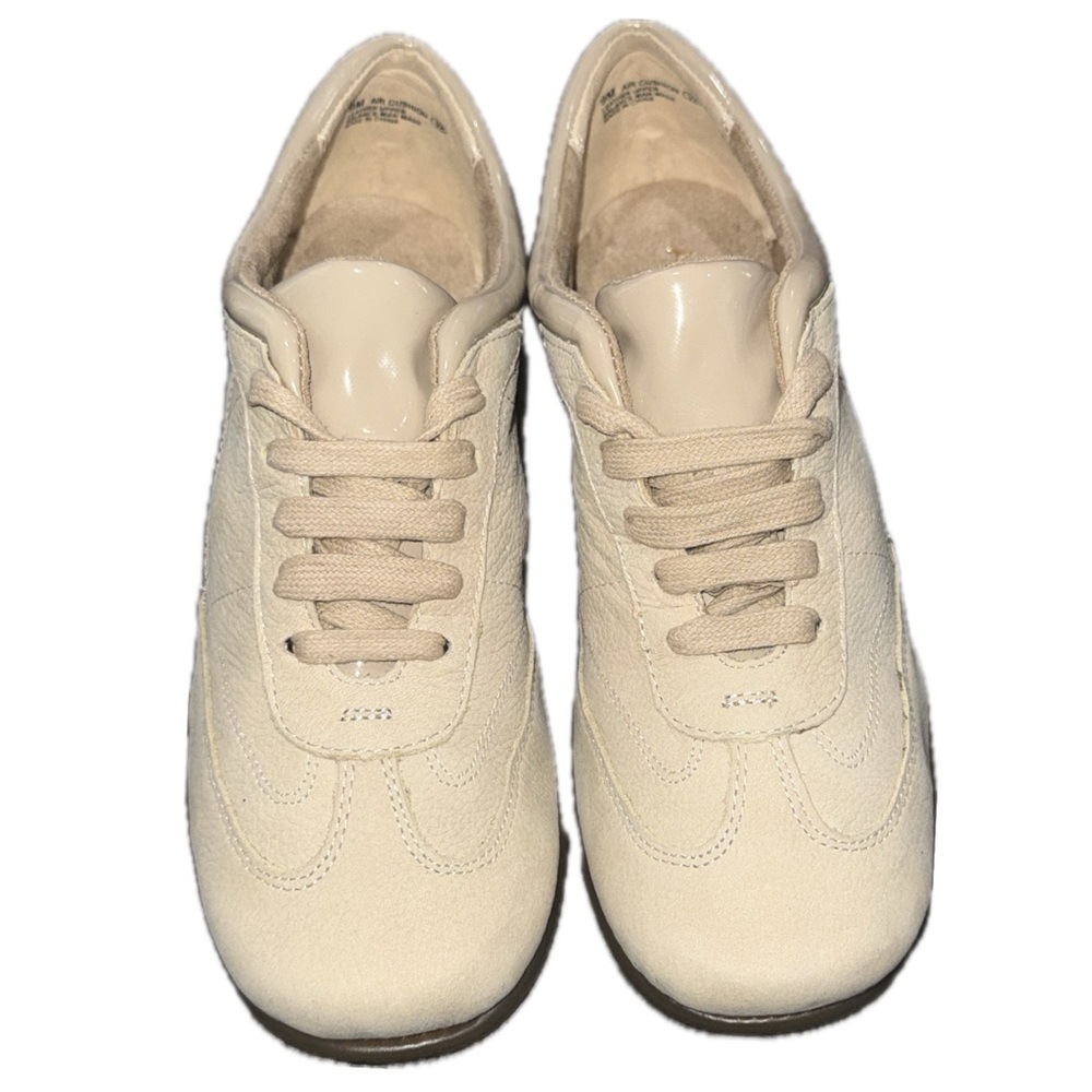 AEROSOLES *NWOT* Stitch N Turn Leather Sneakers Beige Gold | Women’s Sz 9M
